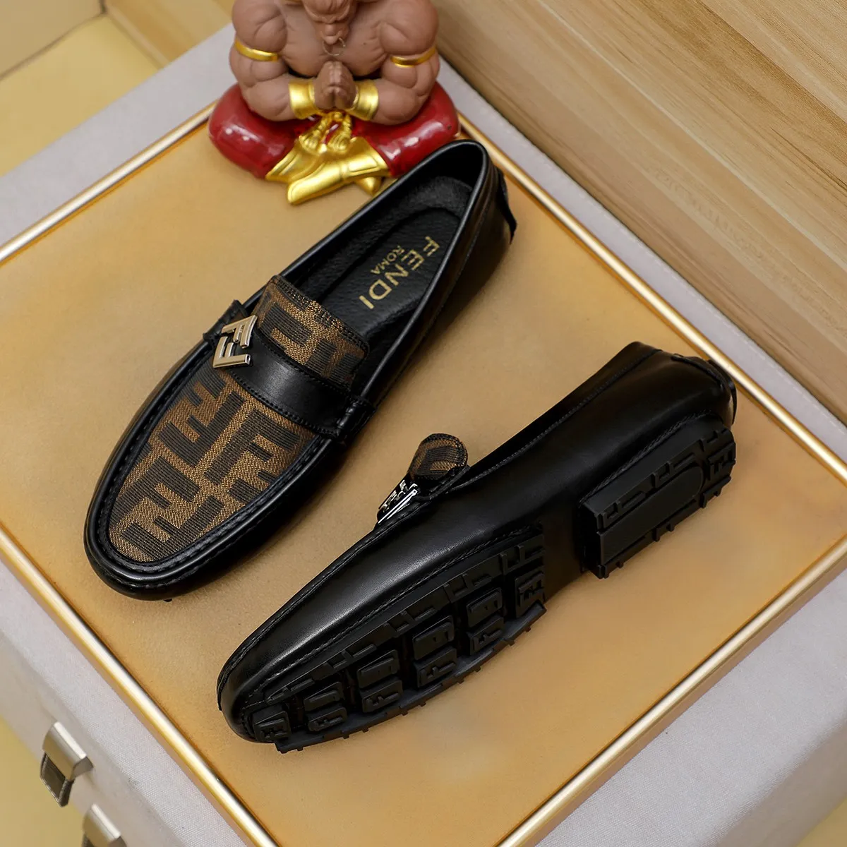 Men's shoes💰380💰💰[FENDI-FENDI] Classic new men's casual slip-on shoes🇨🇳Counter quality, original 1:1 high-quality workmanship💯The upper is made of imported first-layer cow Leather, 🐷leather lining, fashionable lazy beanie design 🌴casual Loaf style, with original raw rubber wear-resistant outsole 🌾definitely high-end and classy, only for drivers 🍀A must-have for trendy men, @@optional! 🍓Code number 38-44 (45🉑️customized, non-refundable and non-exchangeable)